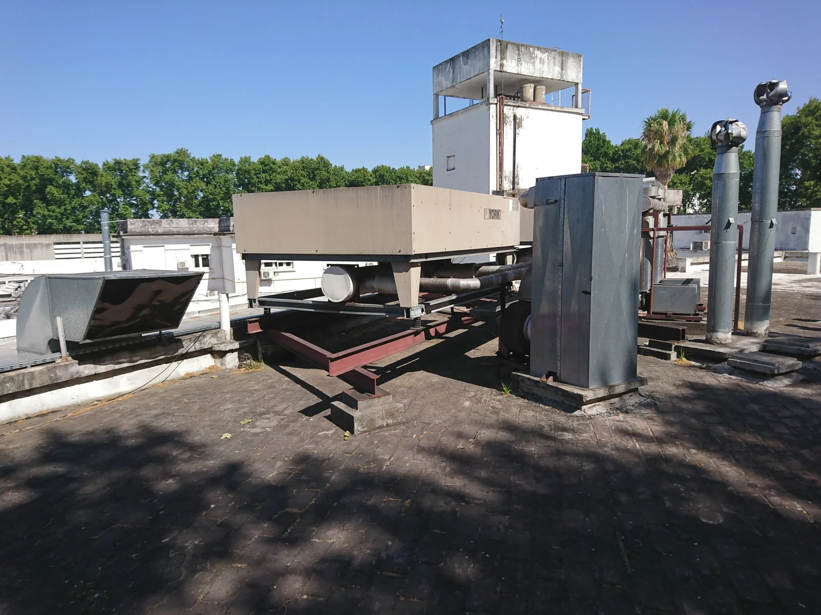 Reparacion chiller YORK 420 Hospital Vilela 3