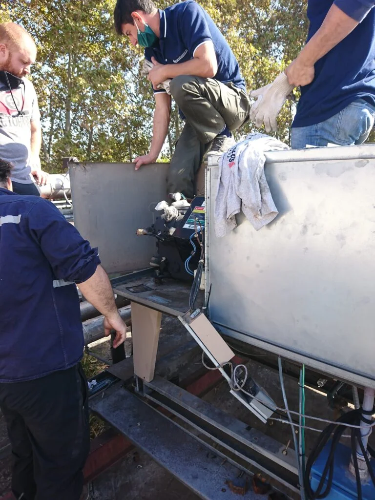 Arreglo compresor y mantenimiento preventivo de chiller enfriador 6
