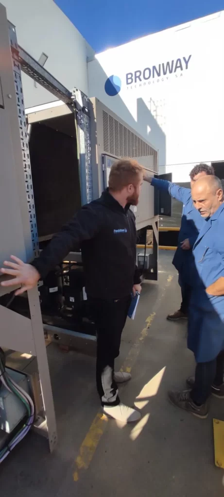Mantenimiento y reparacion de chillers YORK en BRONWAY TECHNOLOGY 3
