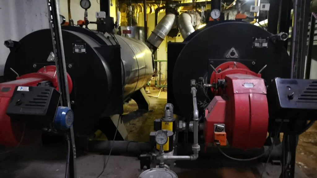 Mantenimiento y reparacion electrica de caldera a gas 4