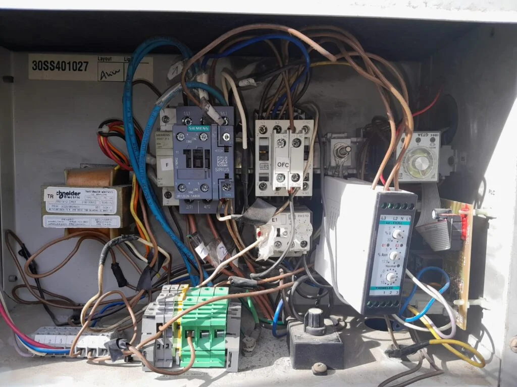 Reparación integral de chiller en cristaleria 7