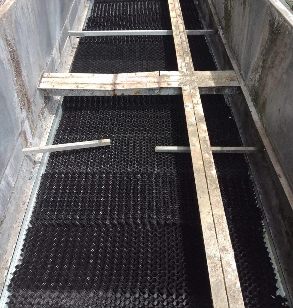 Torres de enfriamiento y tratamiento de agua 8