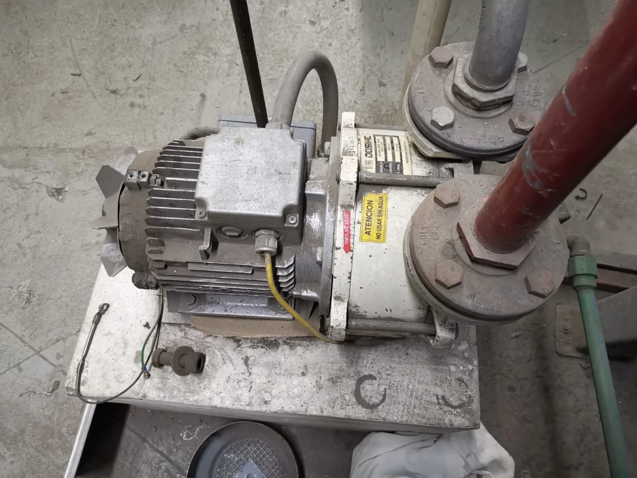 Alineación de Eje Bomba y Motor. Sistema de impulsión climatización central - Ingeniería en fluidos